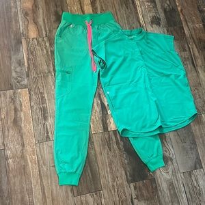 Figs set — surgical green